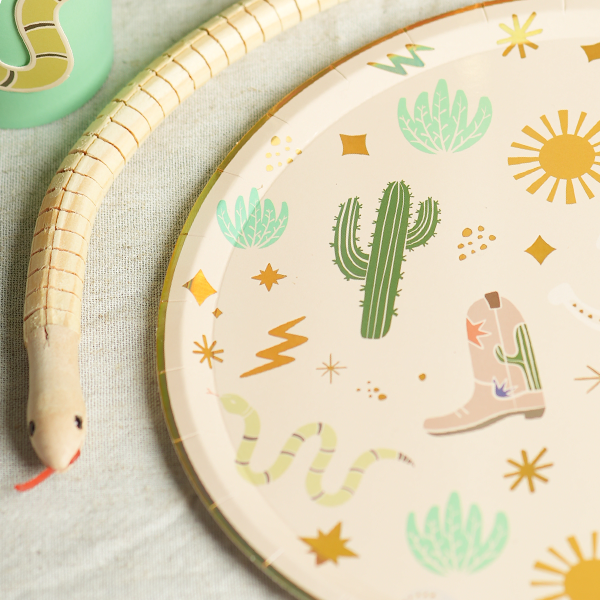 Sssssnake Catcher Western Theme Paper Plates (x 12)