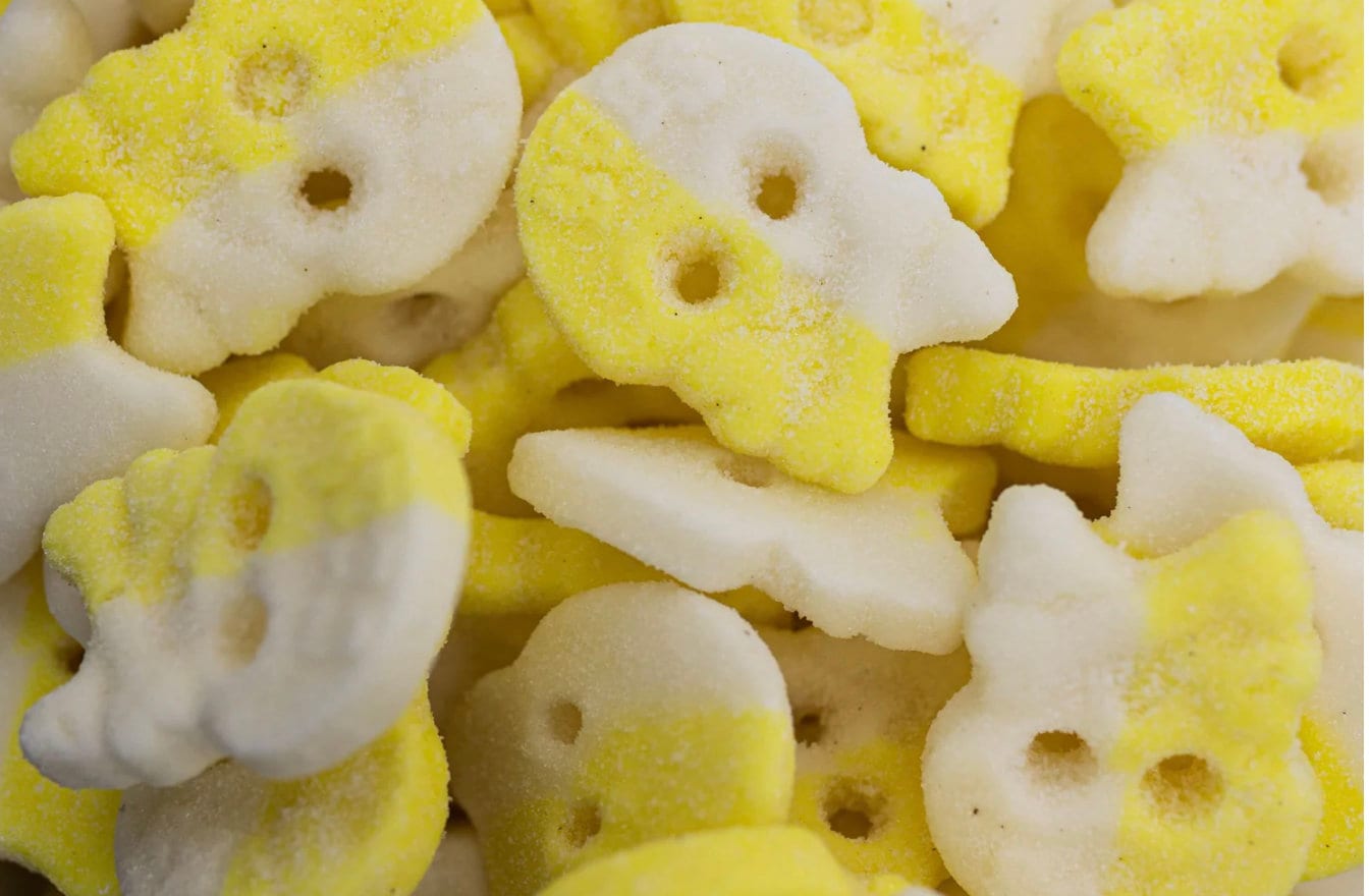 BUBS Cool Passion Pineapple Foam Skull Swedish Candy